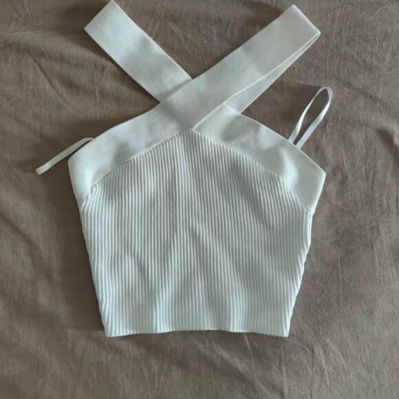 Aritzia crop top - Picture 2 of 2